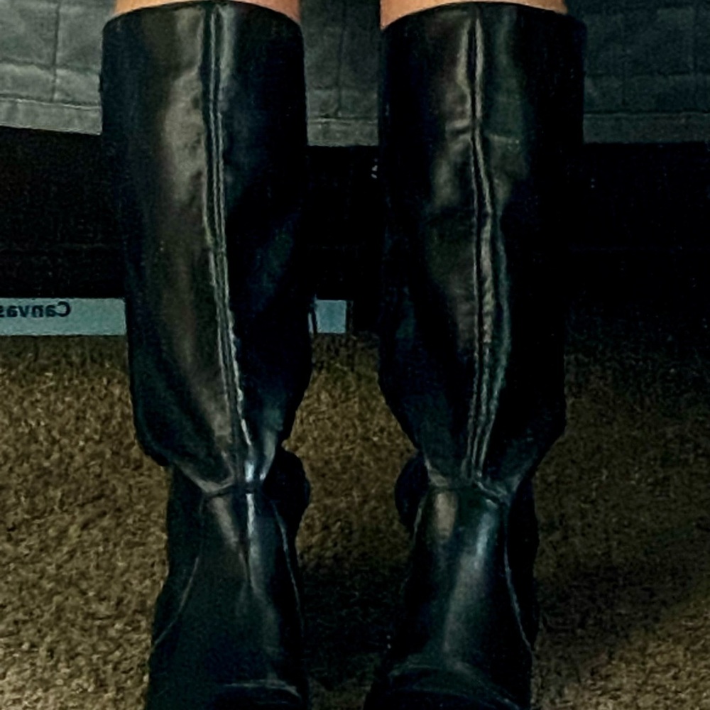 Black faux Leather Knee-High Boots - Picture 7 of 12